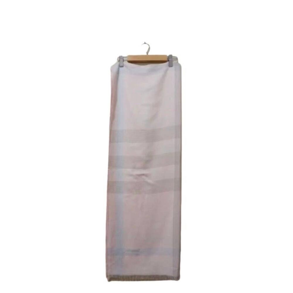 Pink shawl
